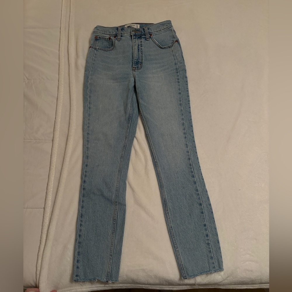 Abercrombie “The Skinny” high rise jeans
